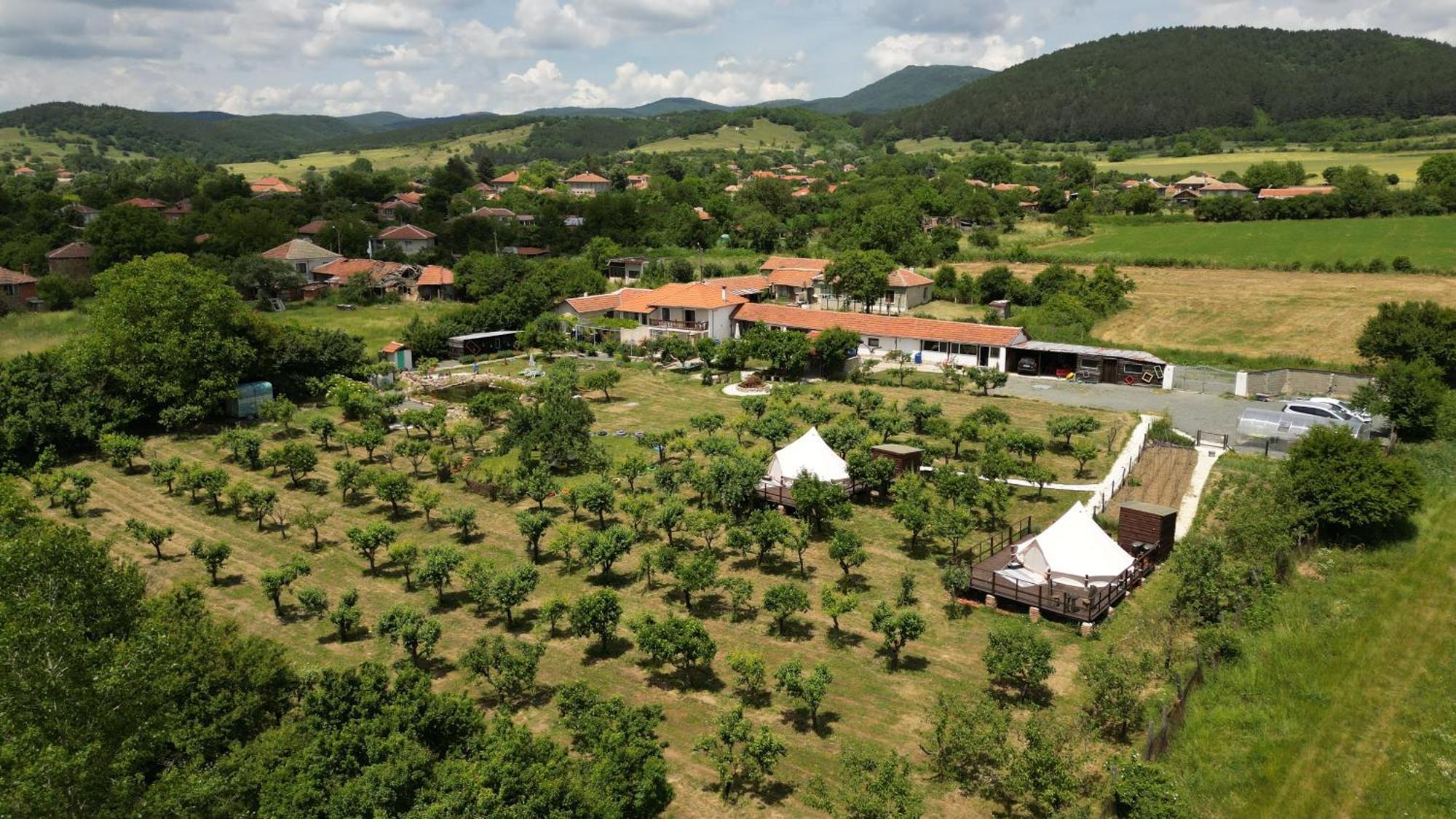 Calla Retreat Vezenkovo Buitenkant foto