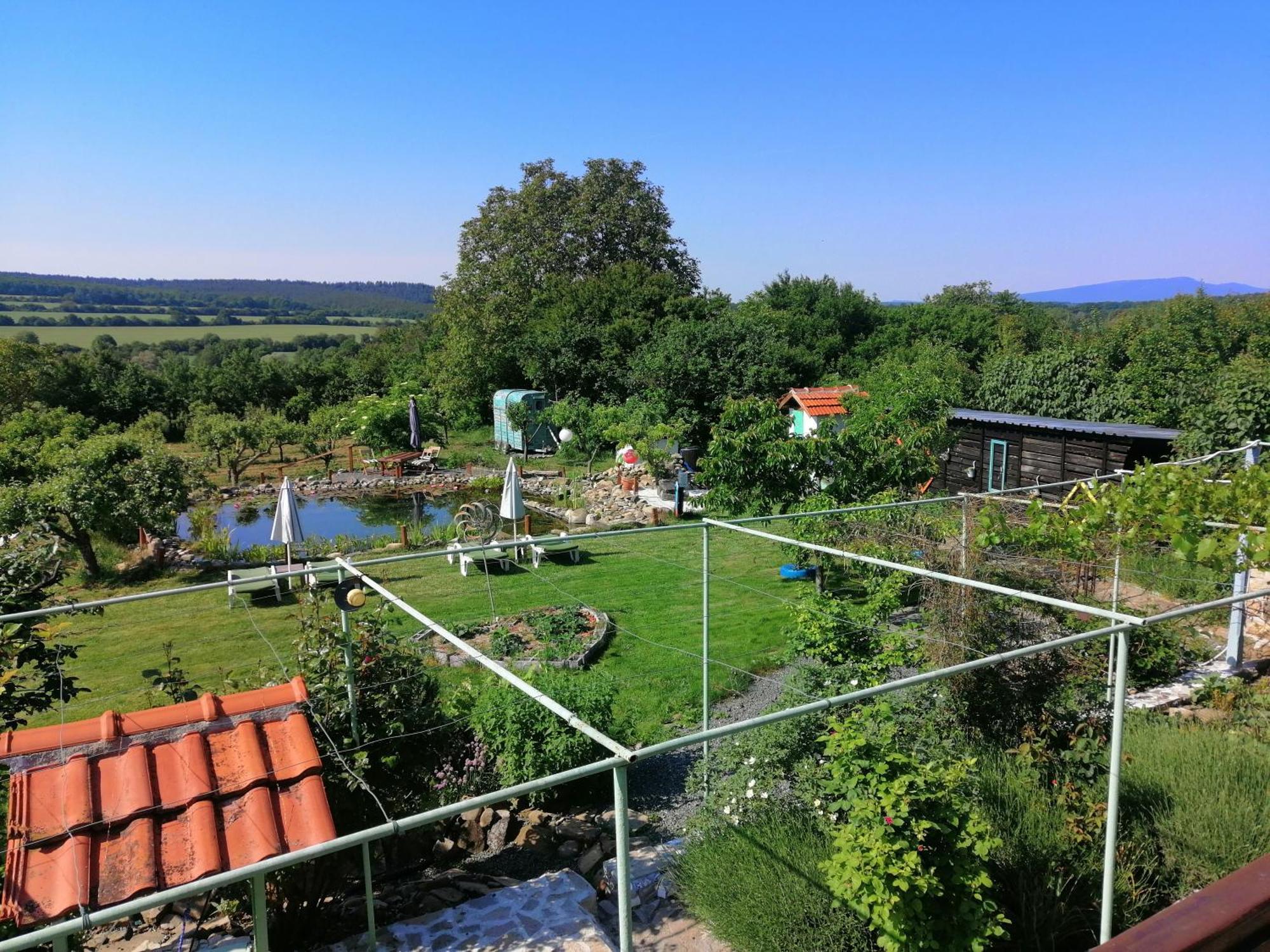 Calla Retreat Vezenkovo Buitenkant foto